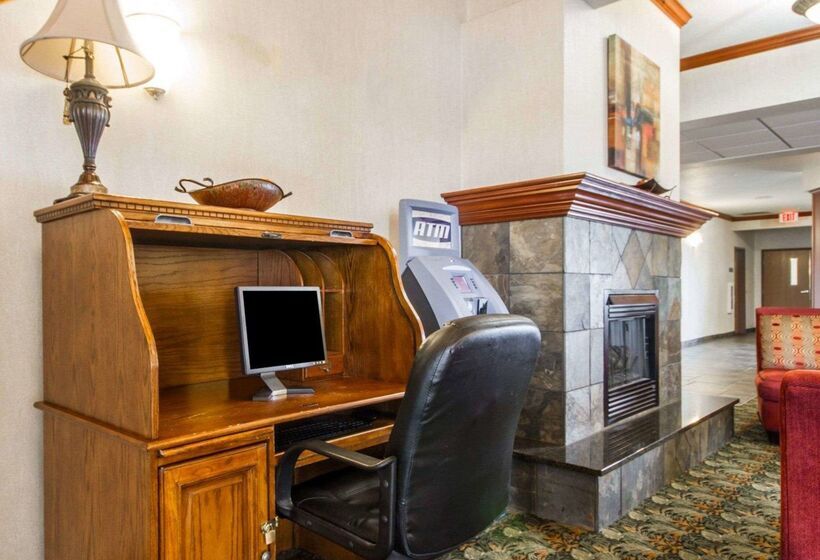 فندق Comfort Inn & Suites Madison North