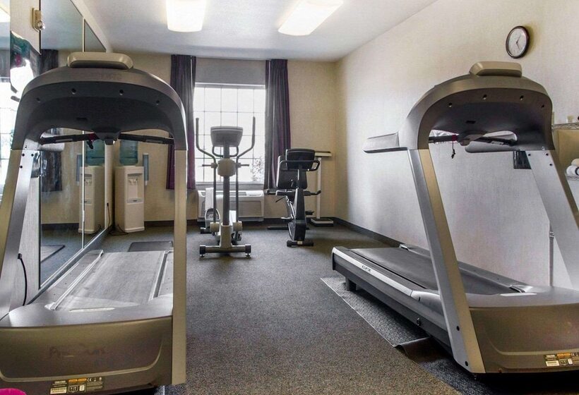 فندق Comfort Inn & Suites Madison North