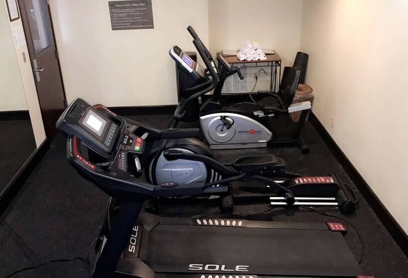 호텔 Comfort Inn & Suites Mansfield