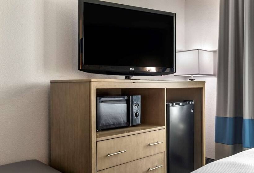 호텔 Comfort Inn & Suites Mansfield