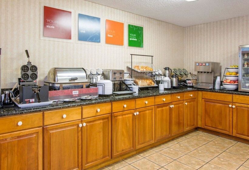 호텔 Comfort Inn & Suites Moreno Valley Near March Air Reserve Base