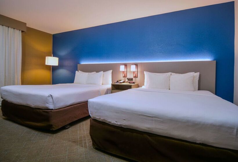 호텔 Comfort Inn & Suites Moreno Valley Near March Air Reserve Base