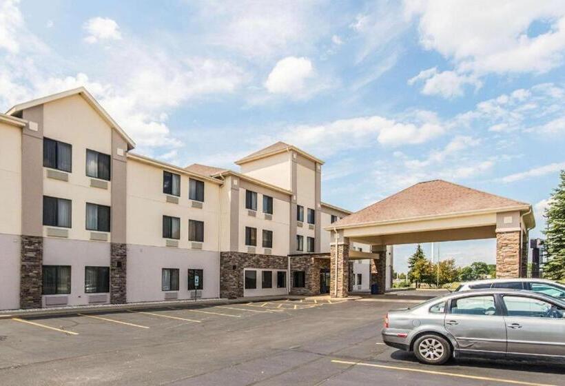 فندق Comfort Inn & Suites North Aurora   Naperville