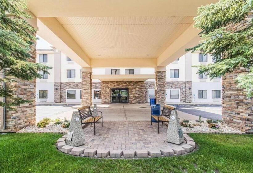 فندق Comfort Inn & Suites North Aurora   Naperville