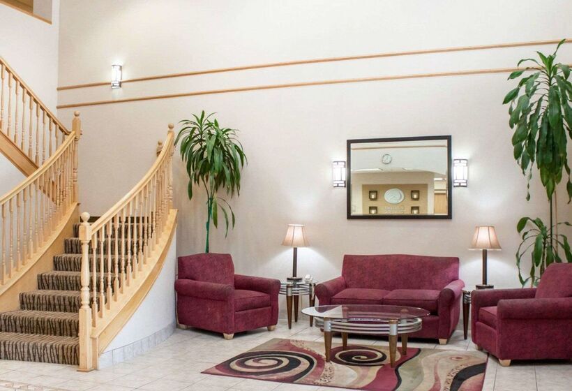 فندق Comfort Suites Airport