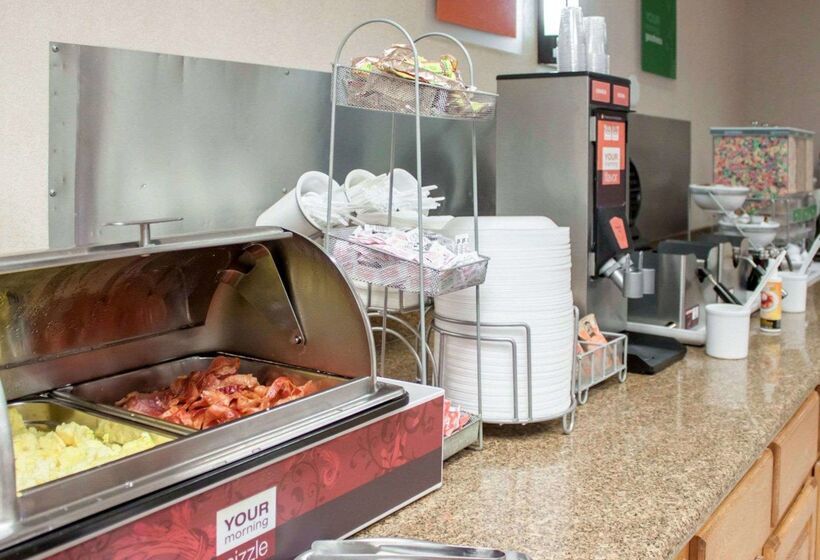 فندق Comfort Suites Airport