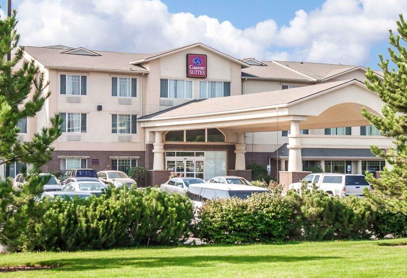 فندق Comfort Suites Airport