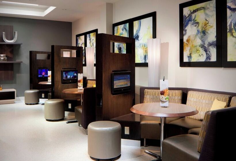 酒店 Courtyard Miami Beach South Beach