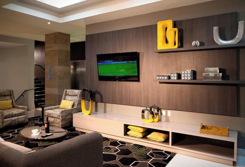 酒店 Courtyard Miami Beach South Beach