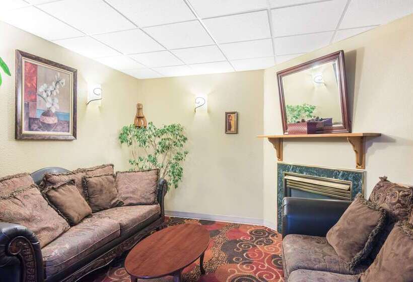 فندق Days Inn By Wyndham Colchester Burlington