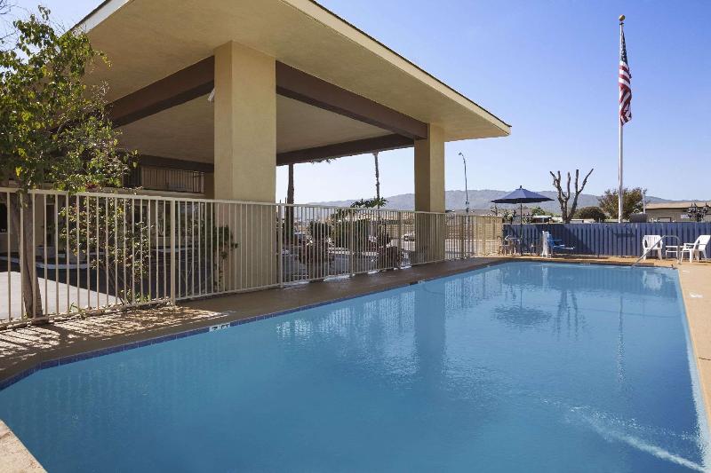 Отель Days Inn By Wyndham Gilroy