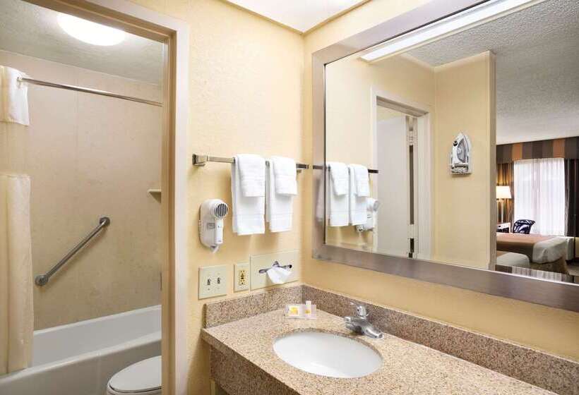 فندق Days Inn By Wyndham Jacksonville Airport