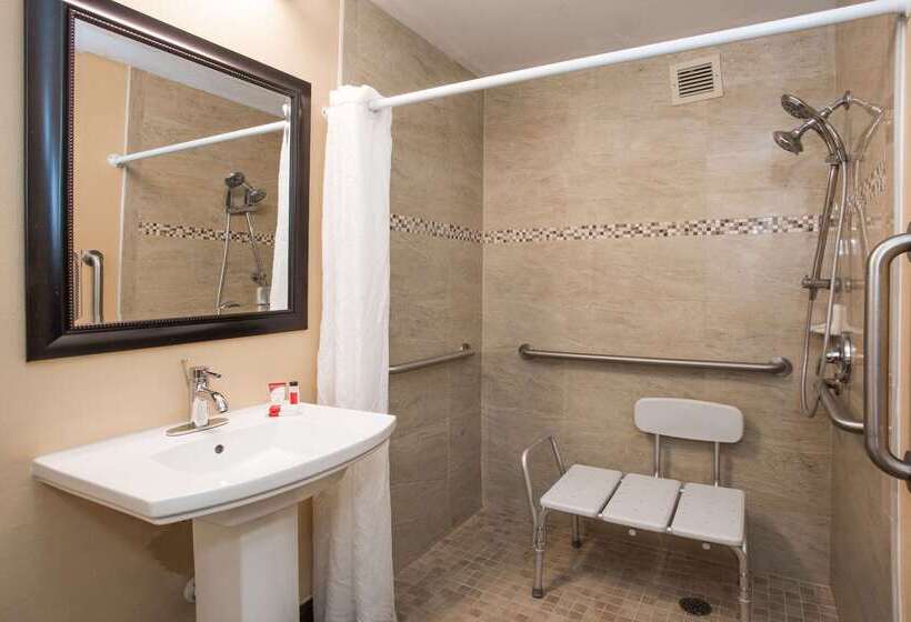 בית מלון כפרי Days Inn By Wyndham Sarasota Bay