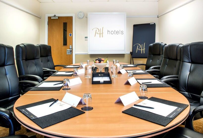 酒店 De Vere Cranage Estate