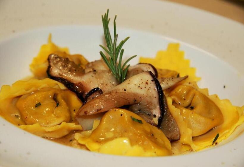 Отель Delfina Palace