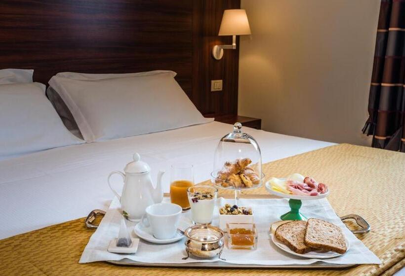 Отель Delfina Palace