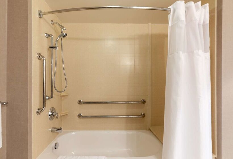 Doubletree By Hilton Hotel Savannah Airport