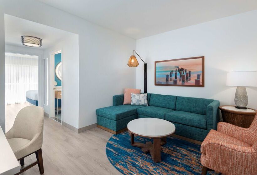 فندق Doubletree Suites By Hilton Naples