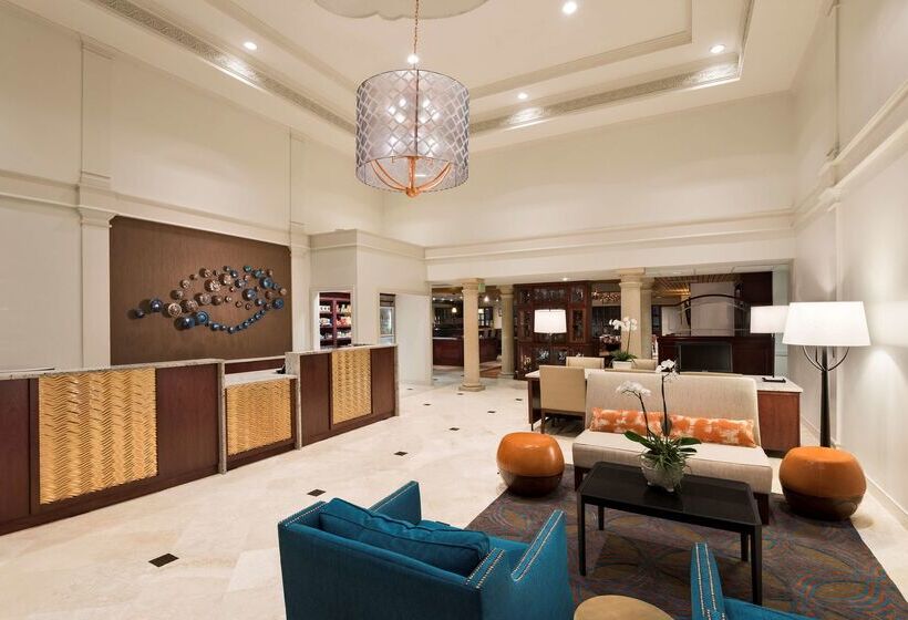 فندق Doubletree Suites By Hilton Naples
