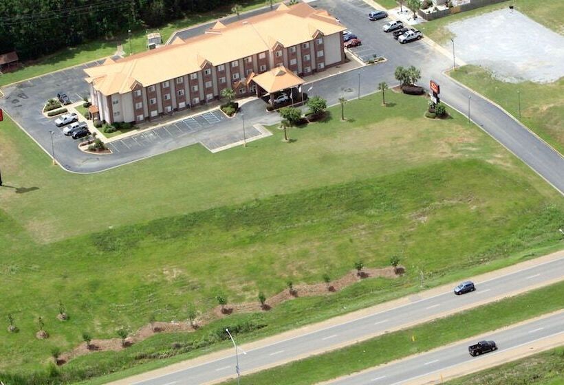 فندق Econo Lodge Inn & Suites Natchitoches