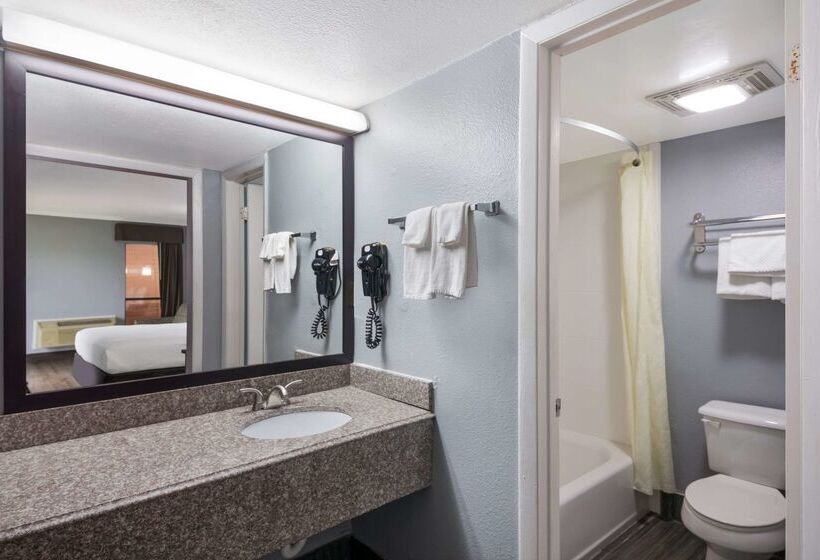 호텔 Econo Lodge Near The Domain   The Arboretum