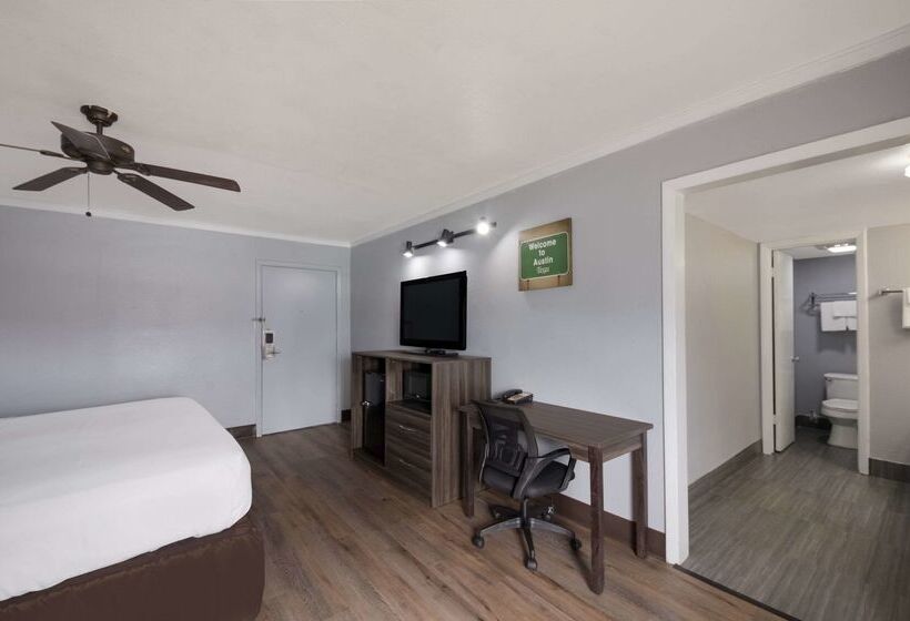 호텔 Econo Lodge Near The Domain   The Arboretum