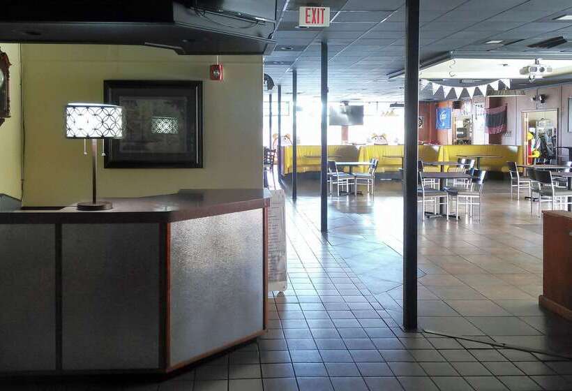 فندق Econo Lodge