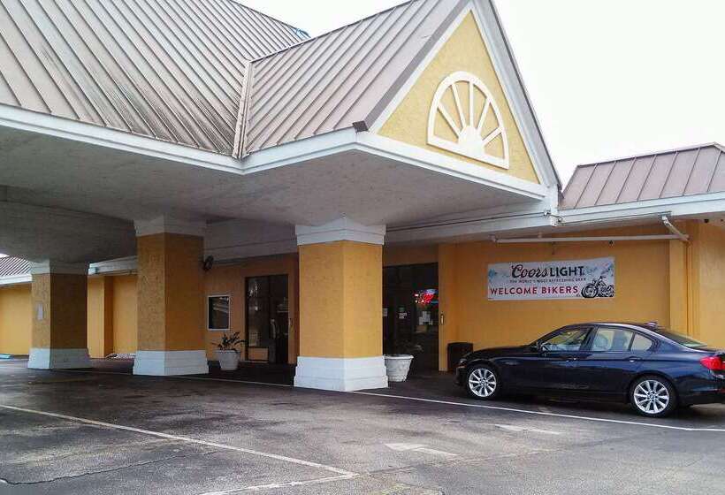 فندق Econo Lodge