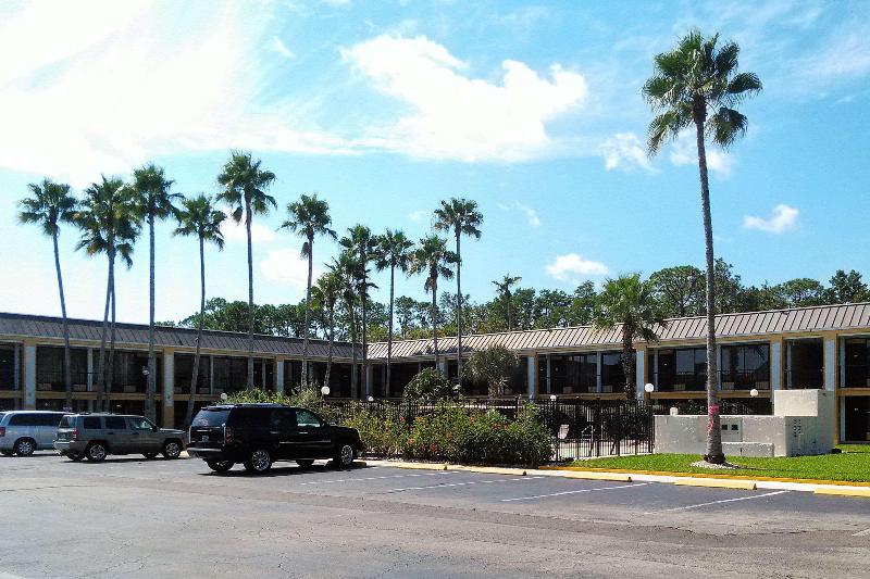 فندق Econo Lodge
