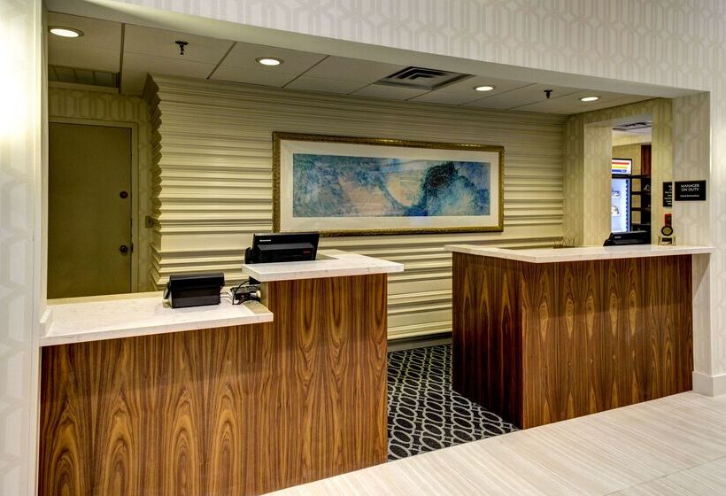 בית מלון כפרי Embassy Suites Williamsburg