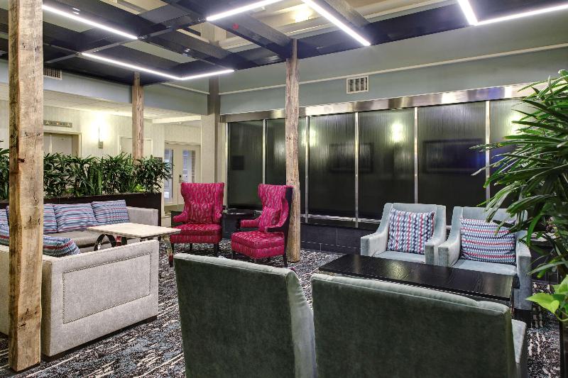 בית מלון כפרי Embassy Suites Williamsburg