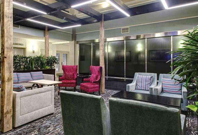 בית מלון כפרי Embassy Suites Williamsburg