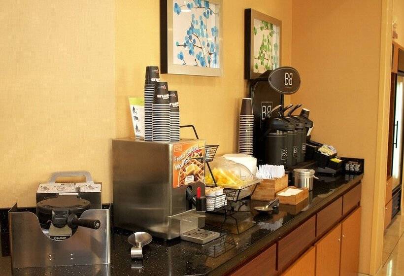 فندق Fairfield Inn And Suites St Petersburg Clearwater