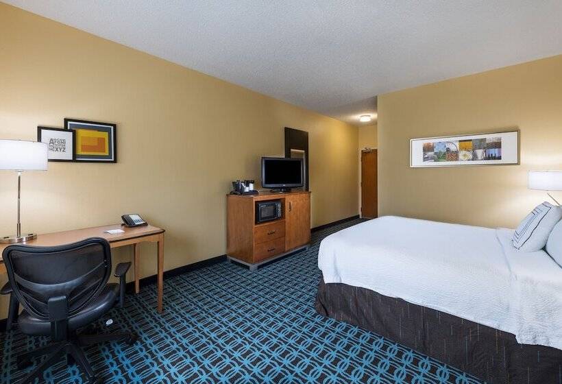בית מלון כפרי Fairfield Inn And Suites St Petersburg Clearwater