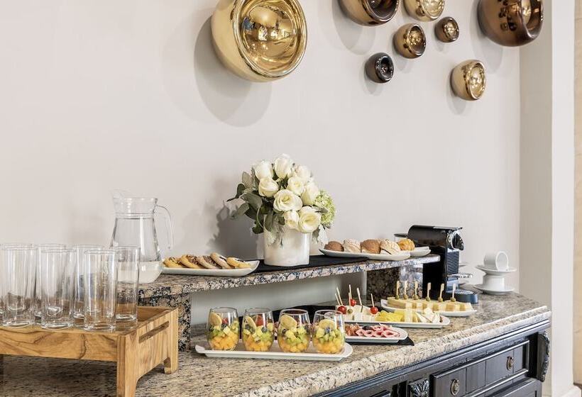 Отель Fiesta Americana Hacienda Ixtapan de la Sal