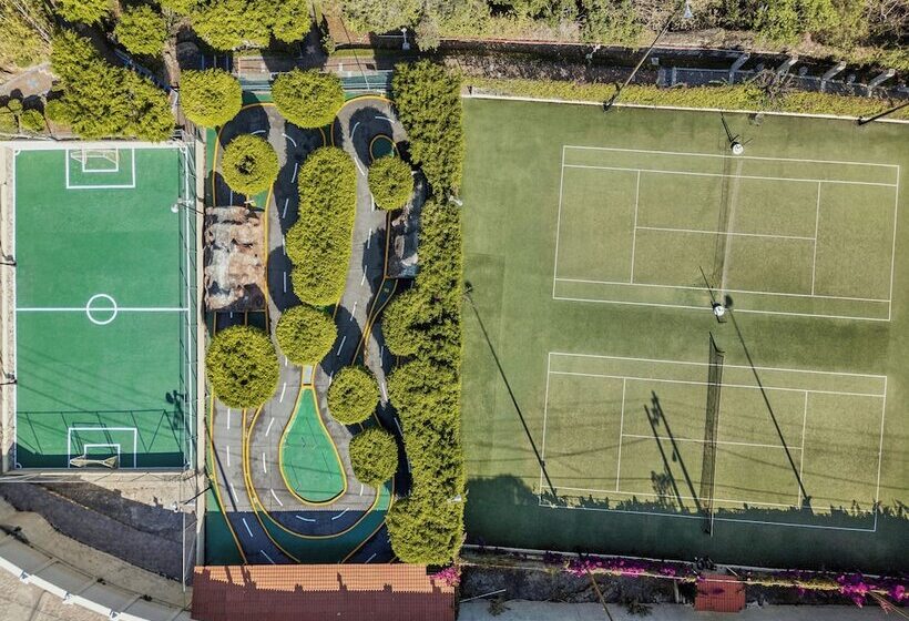 Отель Fiesta Americana Hacienda Ixtapan de la Sal