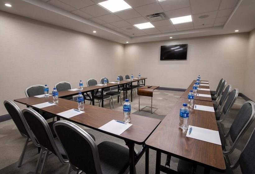 هتل Four Points By Sheraton Atlanta Airport West
