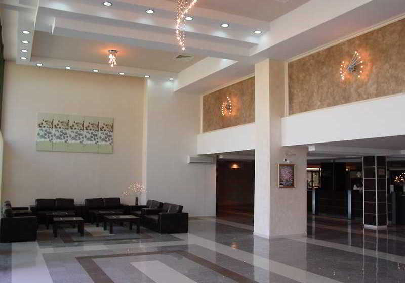 Отель Fregata Amphibia Beach Complex