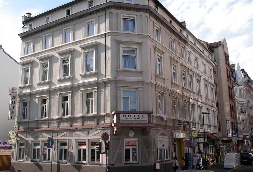 فندق Garni Djaran