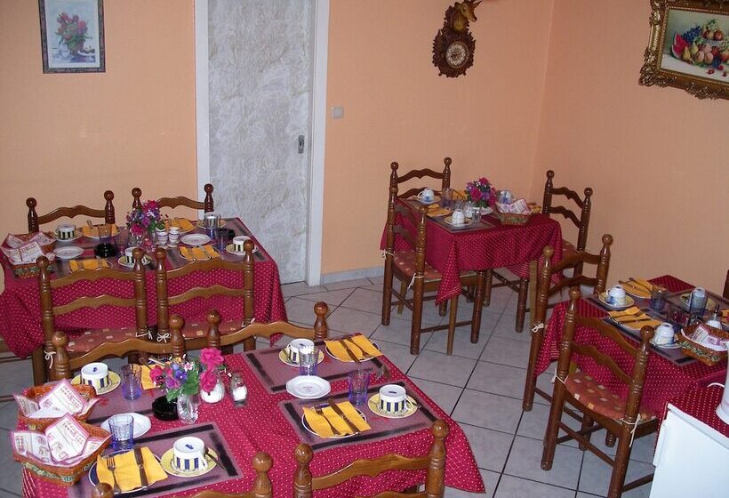 فندق Garni Djaran