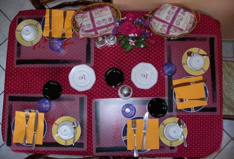 فندق Garni Djaran