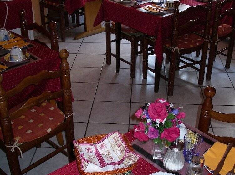 فندق Garni Djaran