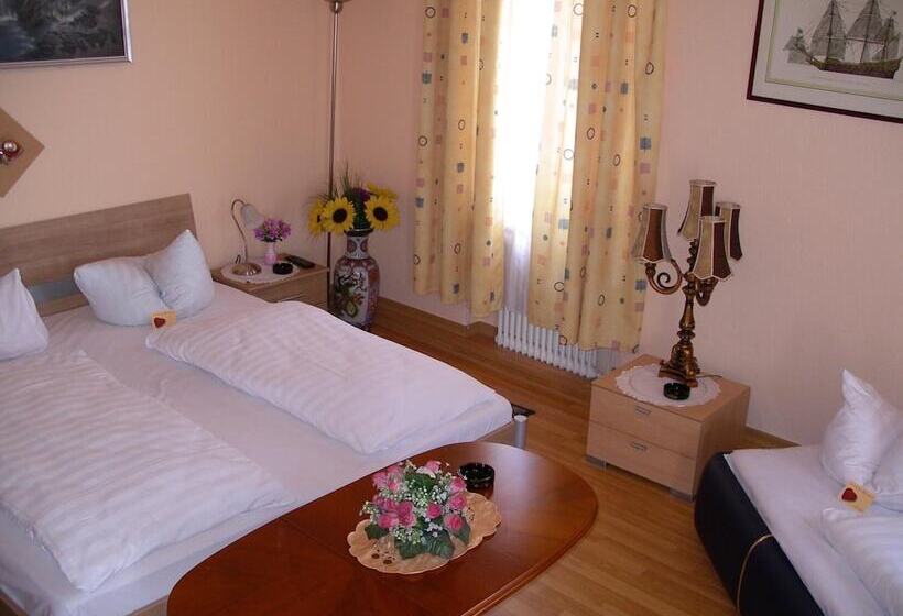 فندق Garni Djaran