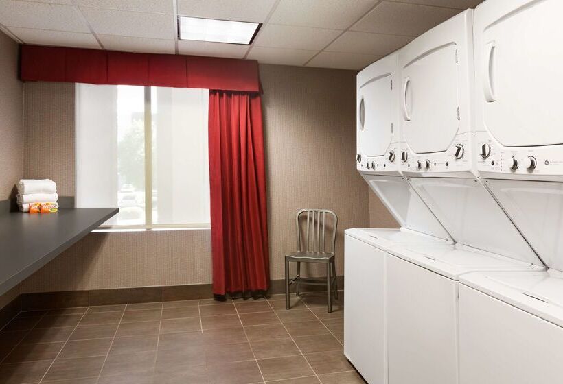 فندق Hampton Inn & Suites Phoenix Glendale Westgate