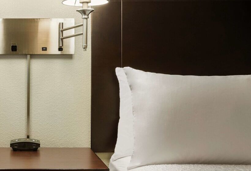 فندق Hampton Inn & Suites Phoenix Glendale Westgate