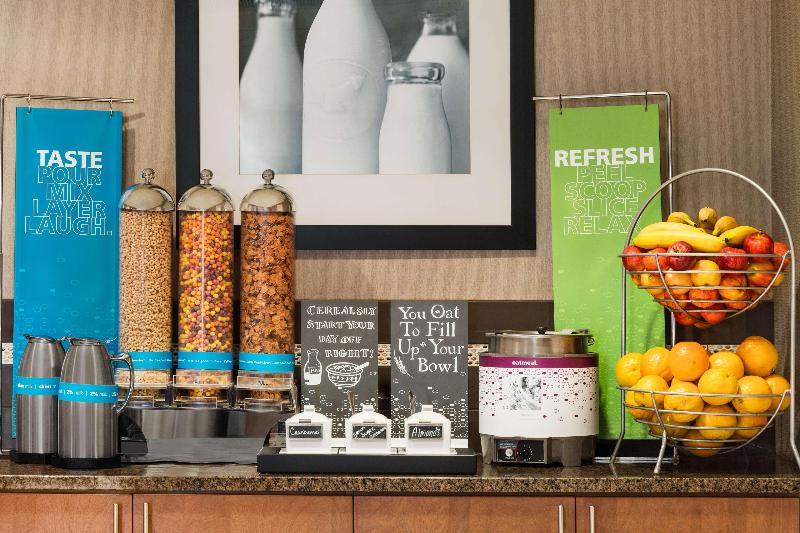 فندق Hampton Inn & Suites Phoenix Glendale Westgate