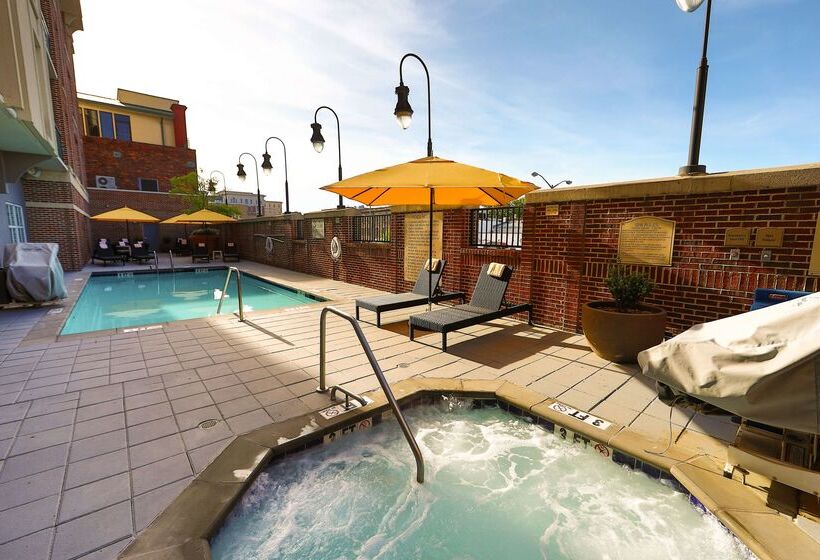 호텔 Hilton Garden Inn Savannah Historic District