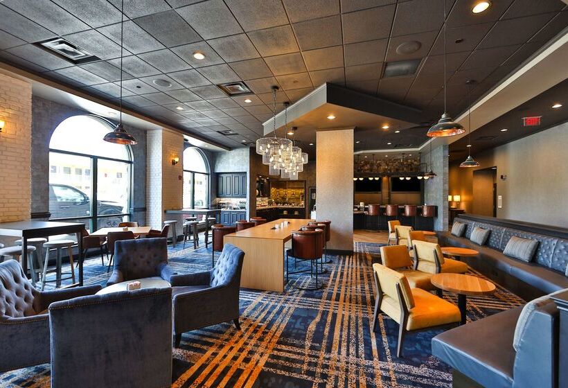 هتل Hilton Garden Inn Savannah Historic District