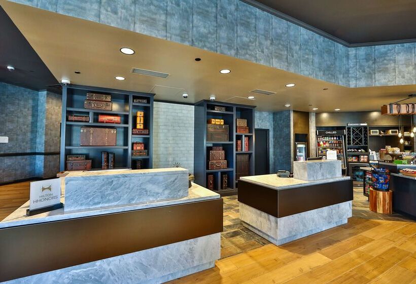 هتل Hilton Garden Inn Savannah Historic District