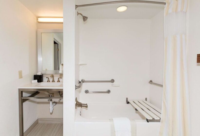 فندق Hilton Garden Inn Jacksonville Airport